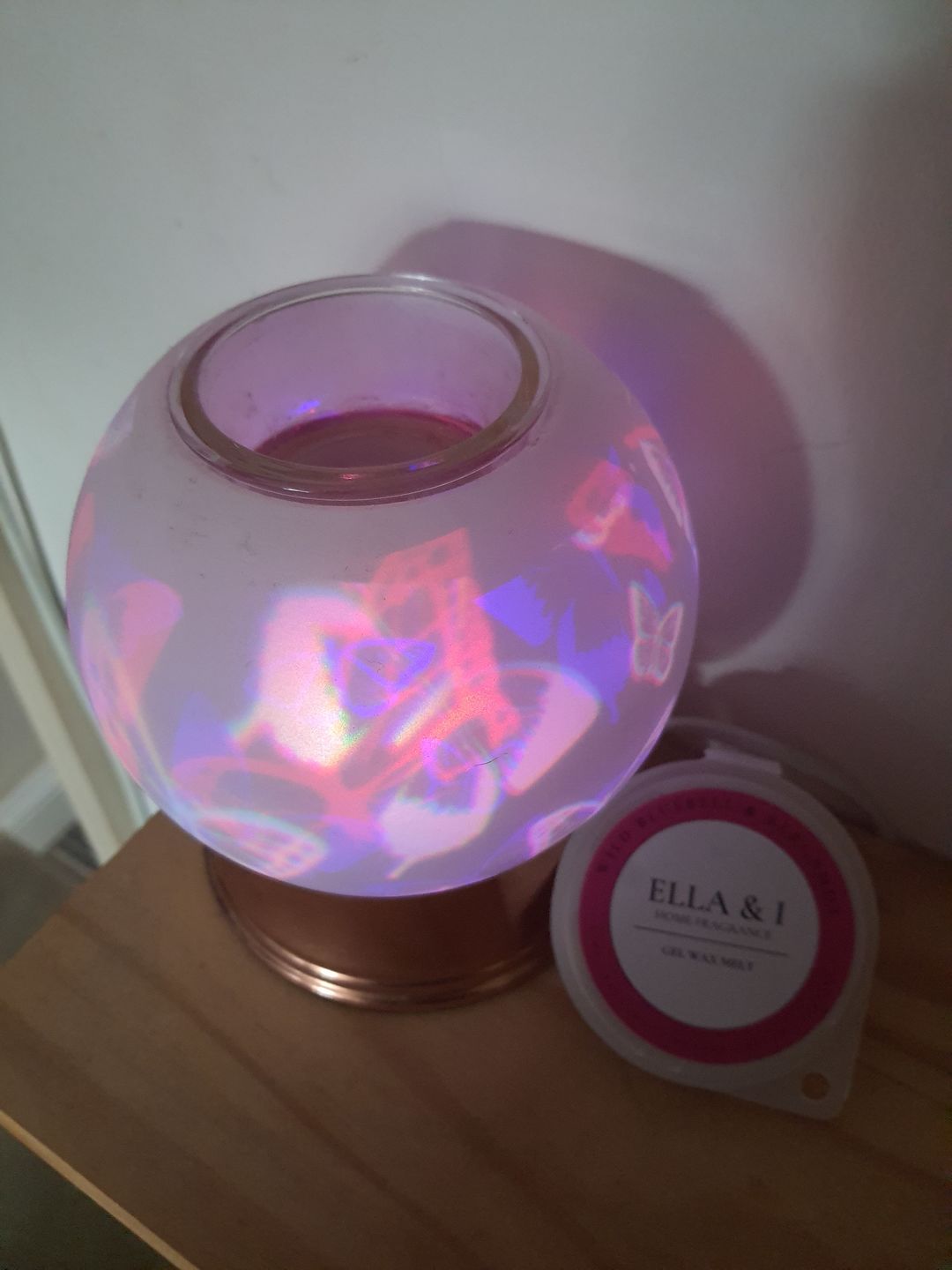 Customer photo review of Wild Bluebell & Bergamot Gel Melt