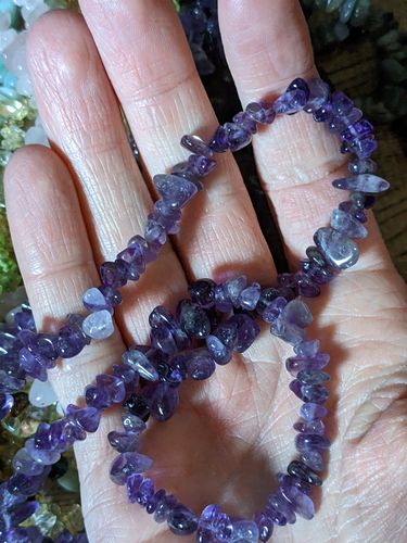 Customer photo review of 34" Natural Amethyst 5x10mm chips ,purple gemstone small chips