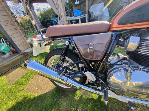 Customer photo review of Sacoche latérale cuir Marron pour Royal Enfield