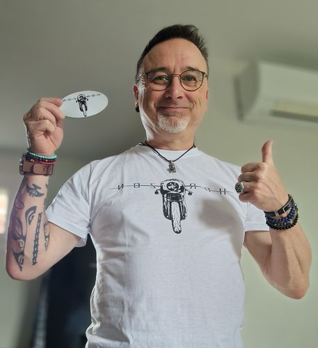 Customer photo review of Pack T-shirt + sticker concours