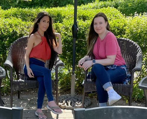 Customer photo review of lipstick trust