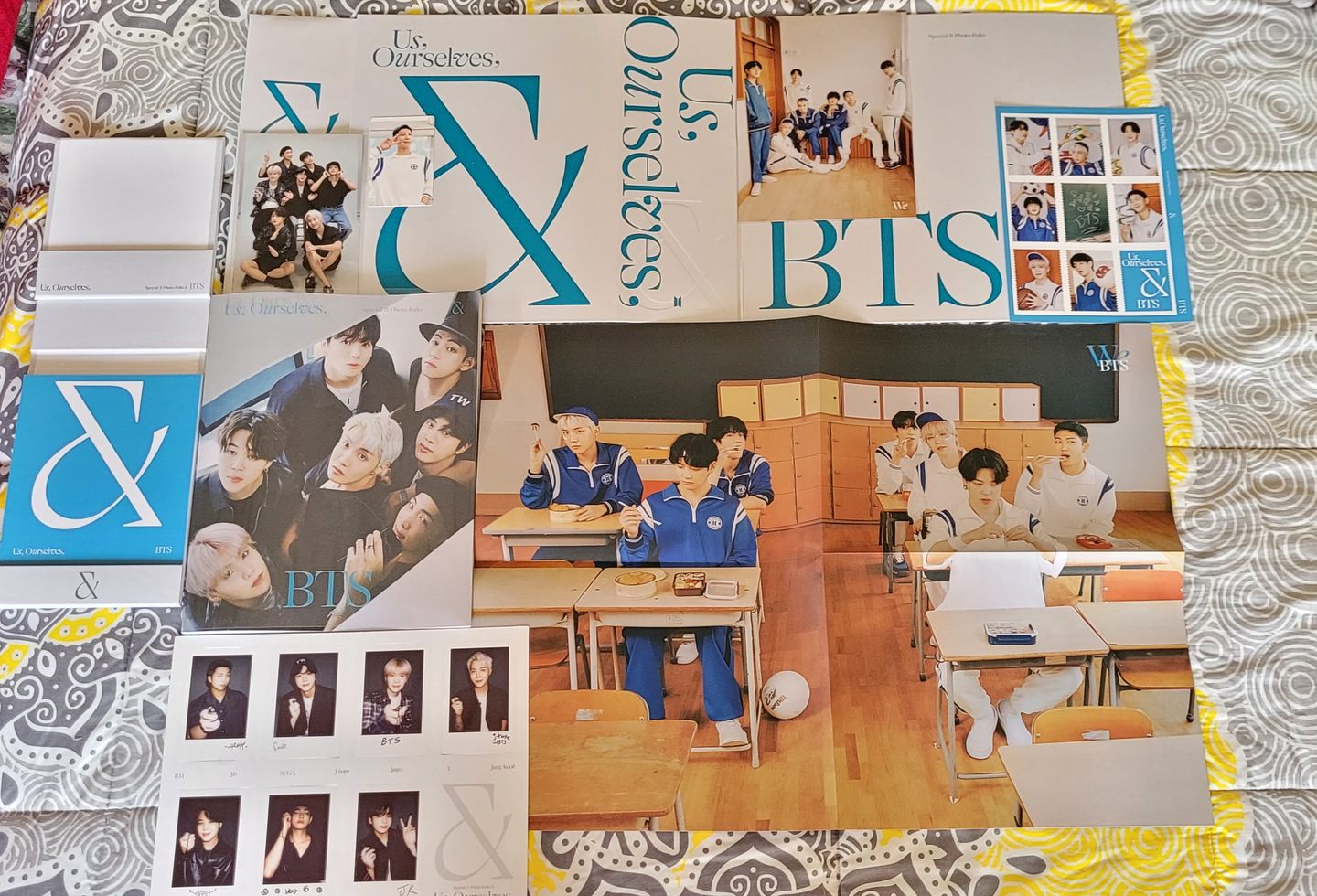 Customer photo review of BTS - SPECIAL 8 PHOTO FOLIO US OURSELVES AND BTS WE SET VER.