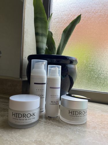 Customer photo review of Pack 4 productos: Hidro-K Día, Hidro-K Noche, Realiv, Antiox+