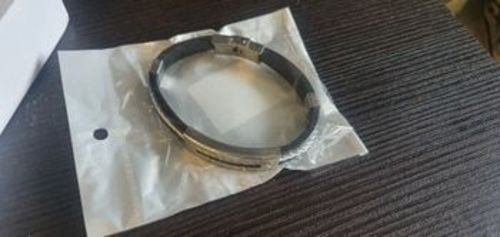 Customer photo review of Oveallgo™ Apus Ion Therapeutic Lympunclog Titanium Wristband