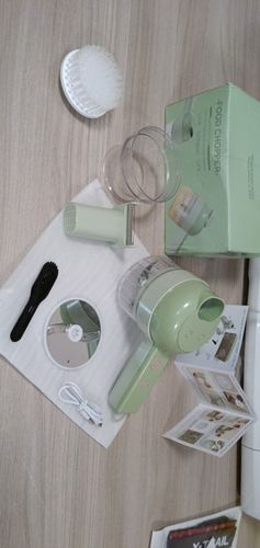 Customer photo review of 4 In 1 Portable Electric Vegetable Cutter Set