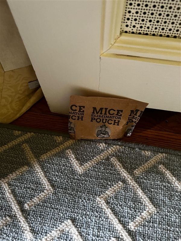 Customer photo review of Mice Eliminator Pouches