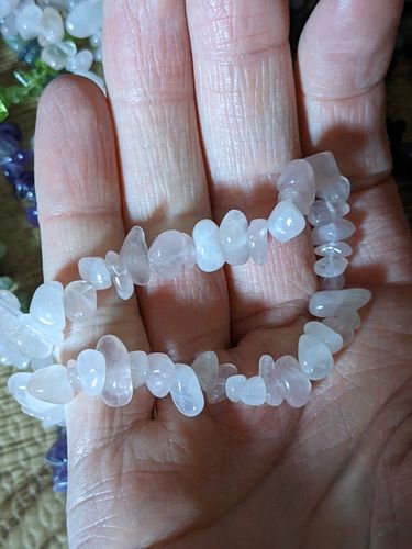 Customer photo review of 34" Natural Rose quartz 5x10mm chips beads, pink crystal