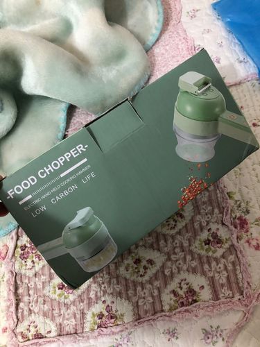 Customer photo review of 4 In 1 Portable Electric Vegetable Cutter Set