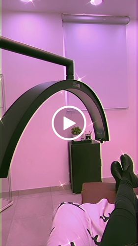 Customer video review of The CosmoGlo XL Light Bundle + Phone Clip