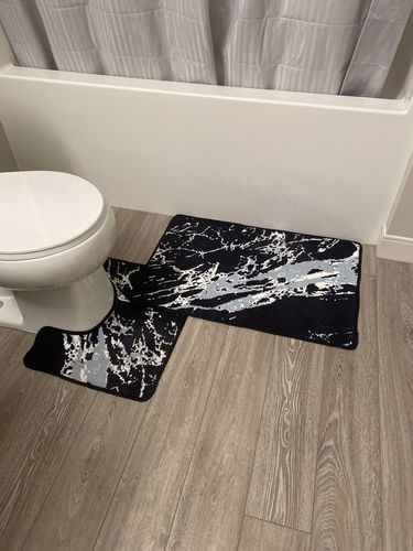 Customer photo review of Decor Luxury Non-Slip Safety Ultra Water Absorbent Soft Fluffy Marble Design 15 Pieces Bathroom Bath Rug Floor Mat Set with Shower Curtain