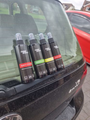 Customer photo review of JUICY CHERRY PREMIUM AIR FRESHENER