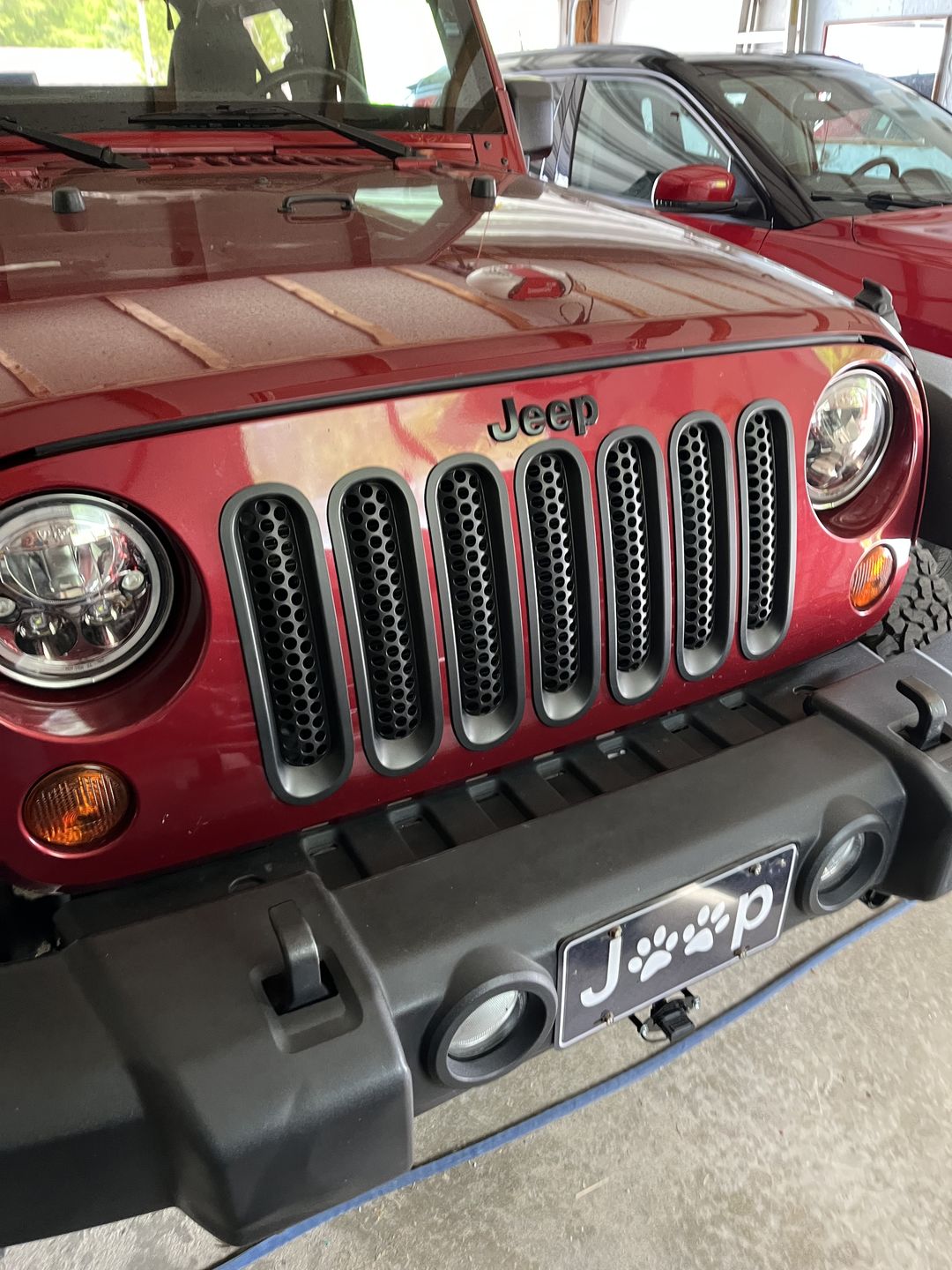 Customer photo review of Clip-in Mesh Grill Inserts - Matte Black for 07-15 Jeep Wrangler JK