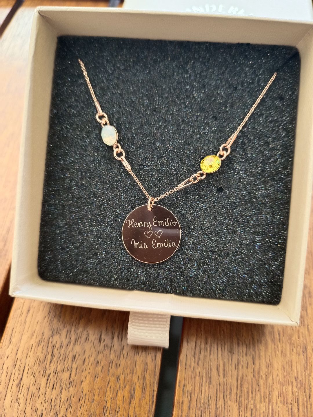 Customer photo review of Halskette mit Geburtsstein