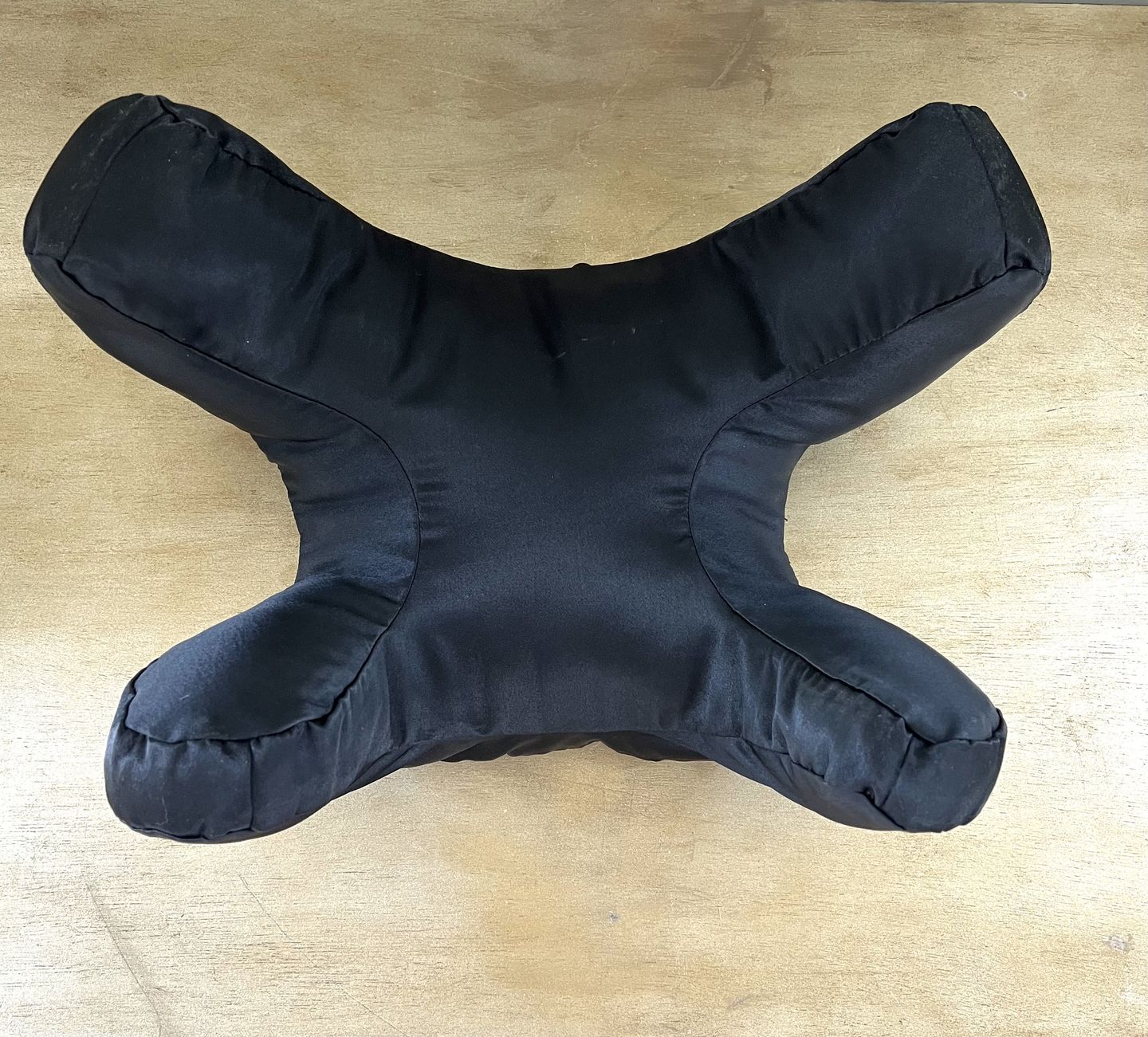Customer photo review of NEW Flawless Face Pillow Cloud + FREE Black Satin Pillowcase + FREE SHIPPING