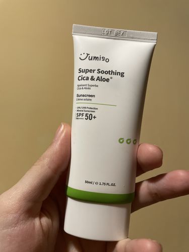 Customer photo review of Jumiso Super Soothing Cica & Aloe Sunscreen SPF50+ PA++++ 50ml