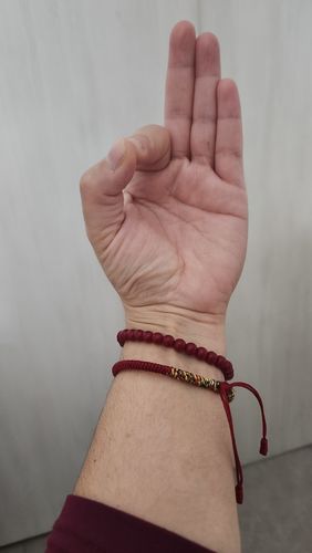 Customer photo review of Pulsera Ajustable Japa Mala - Coral Rojo 6 [mm]