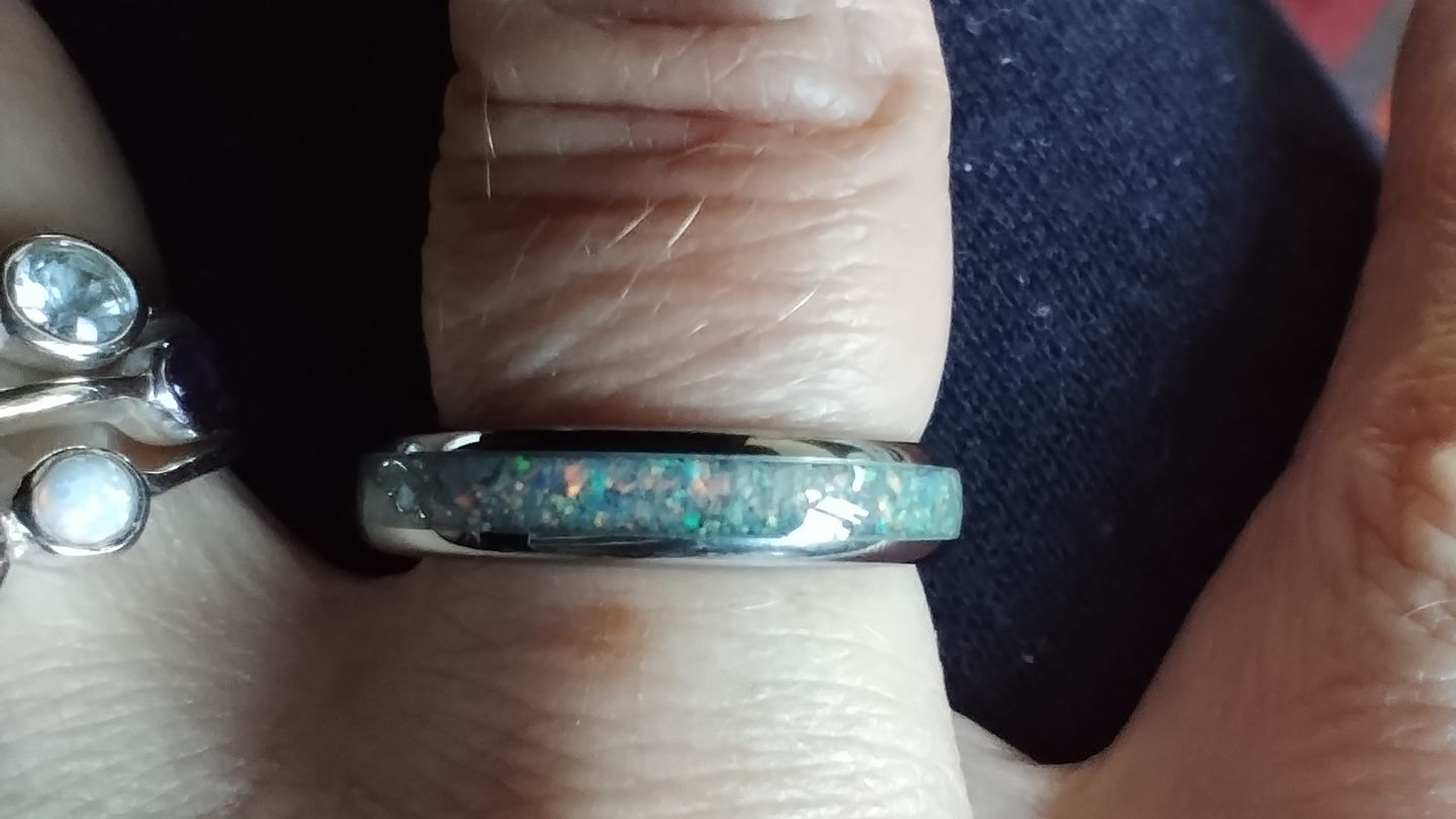 Customer photo review of The White Opal 4mm Wonder Ring