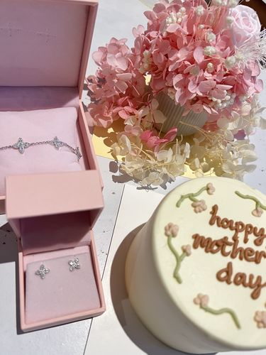 Customer photo review of TALIA