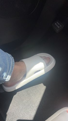 Customer photo review of Original Cushion Slides - Cloud Slides