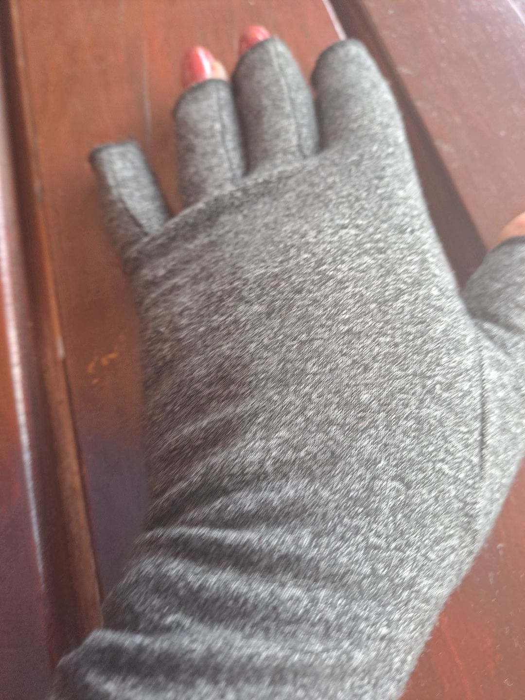 Customer photo review of Gants de compression anti-douleurs