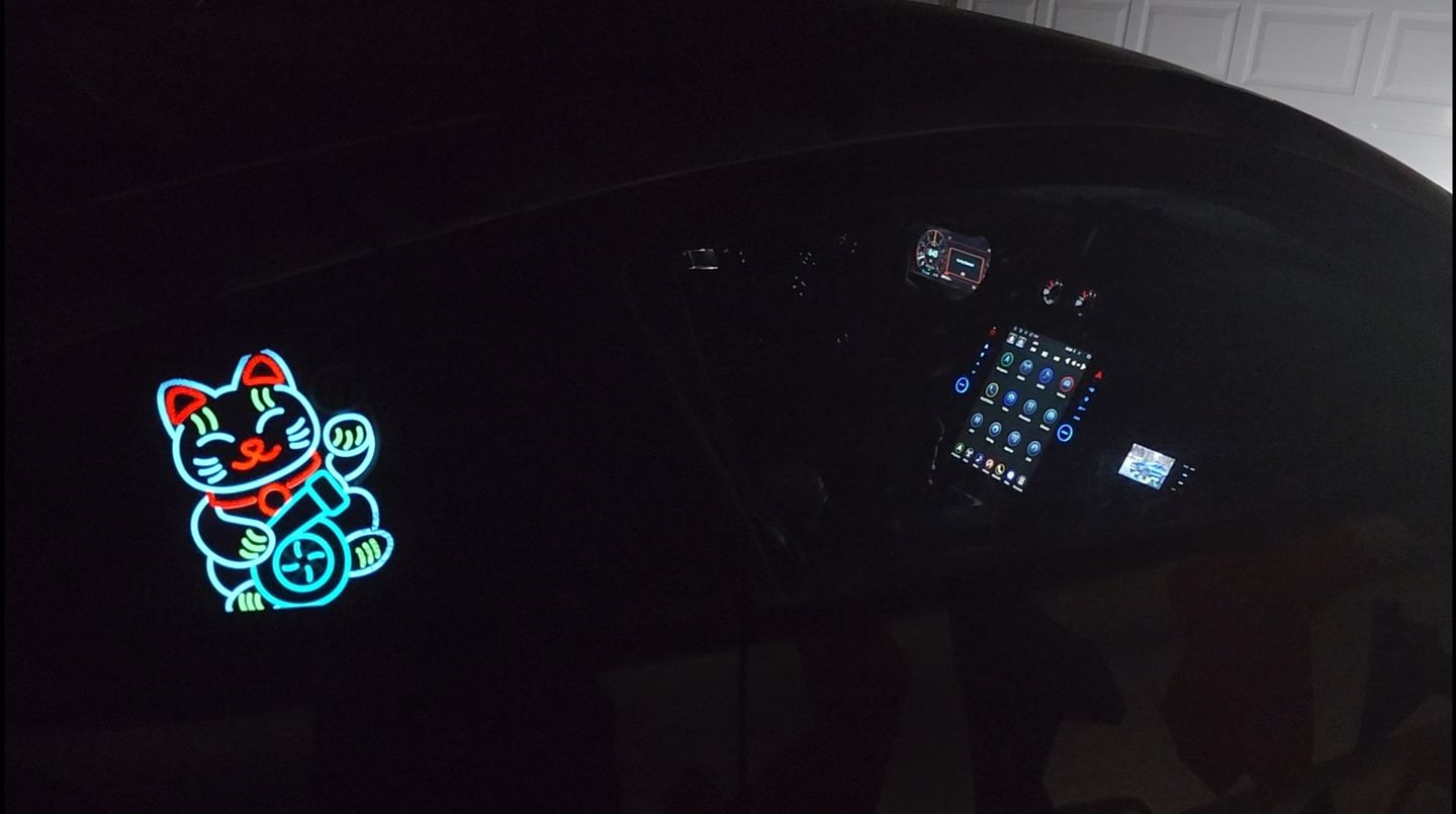 Customer photo review of Lucky Cat USB Electric Sticker