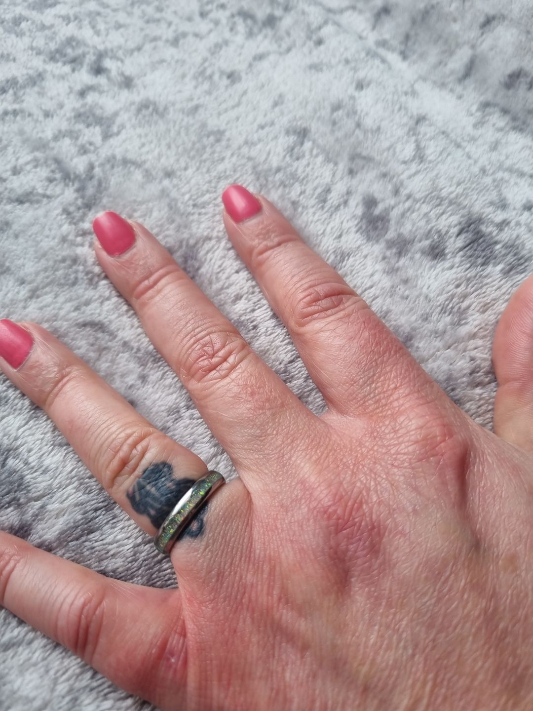 Customer photo review of The White Opal 4mm Wonder Ring