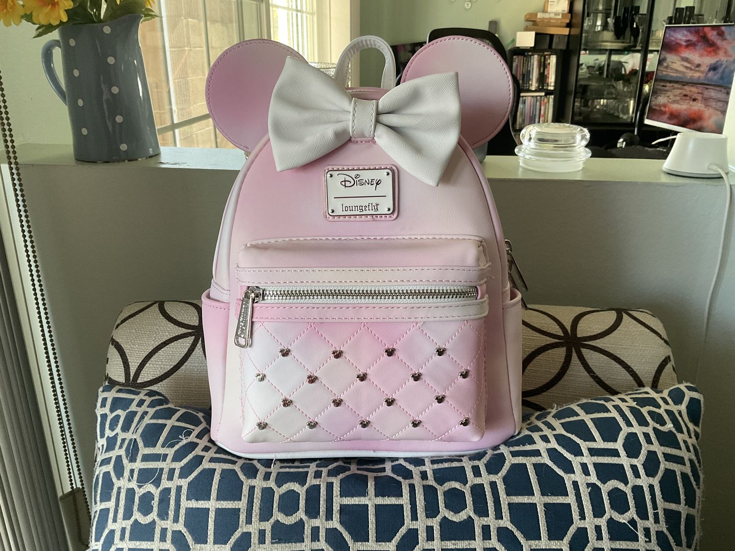 Customer photo review of 707 Street Exclusive - Loungefly Disney The Minnie Mouse Classic Series Mini Backpack - Sakura