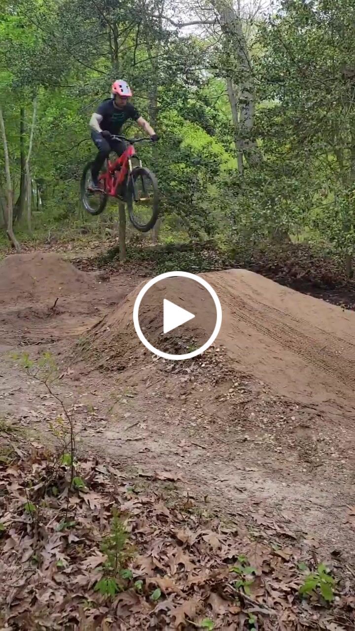 Customer video review of Coffindodger AC | Park Pant | Eclipse Black