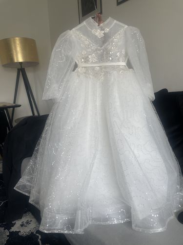 Customer photo review of First Communion Dress Girl Long Sleeve Sequin Flower Girl Dress Pageant Princess Dress