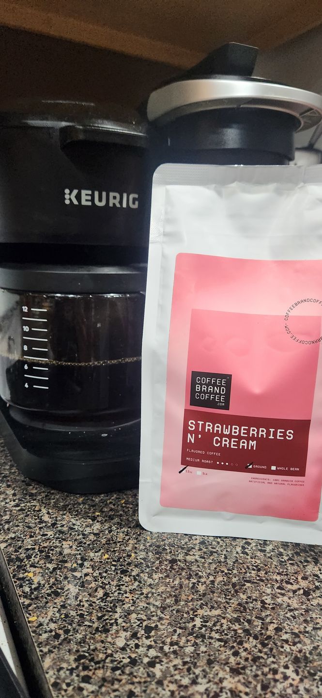 Customer photo review of Strawberries 'n Cream Flavored Coffee