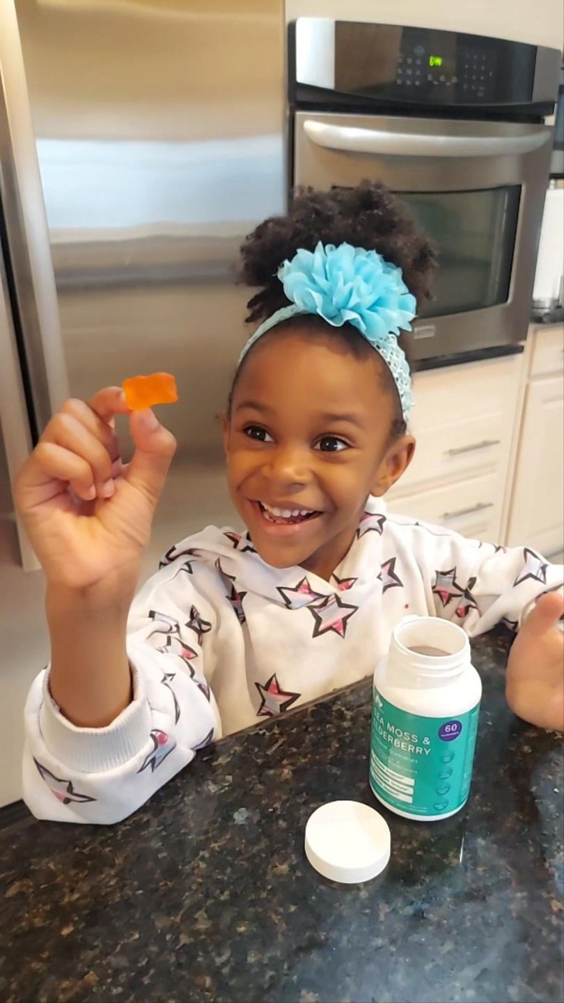 Customer photo review of Sea Moss Elderberry Gummies