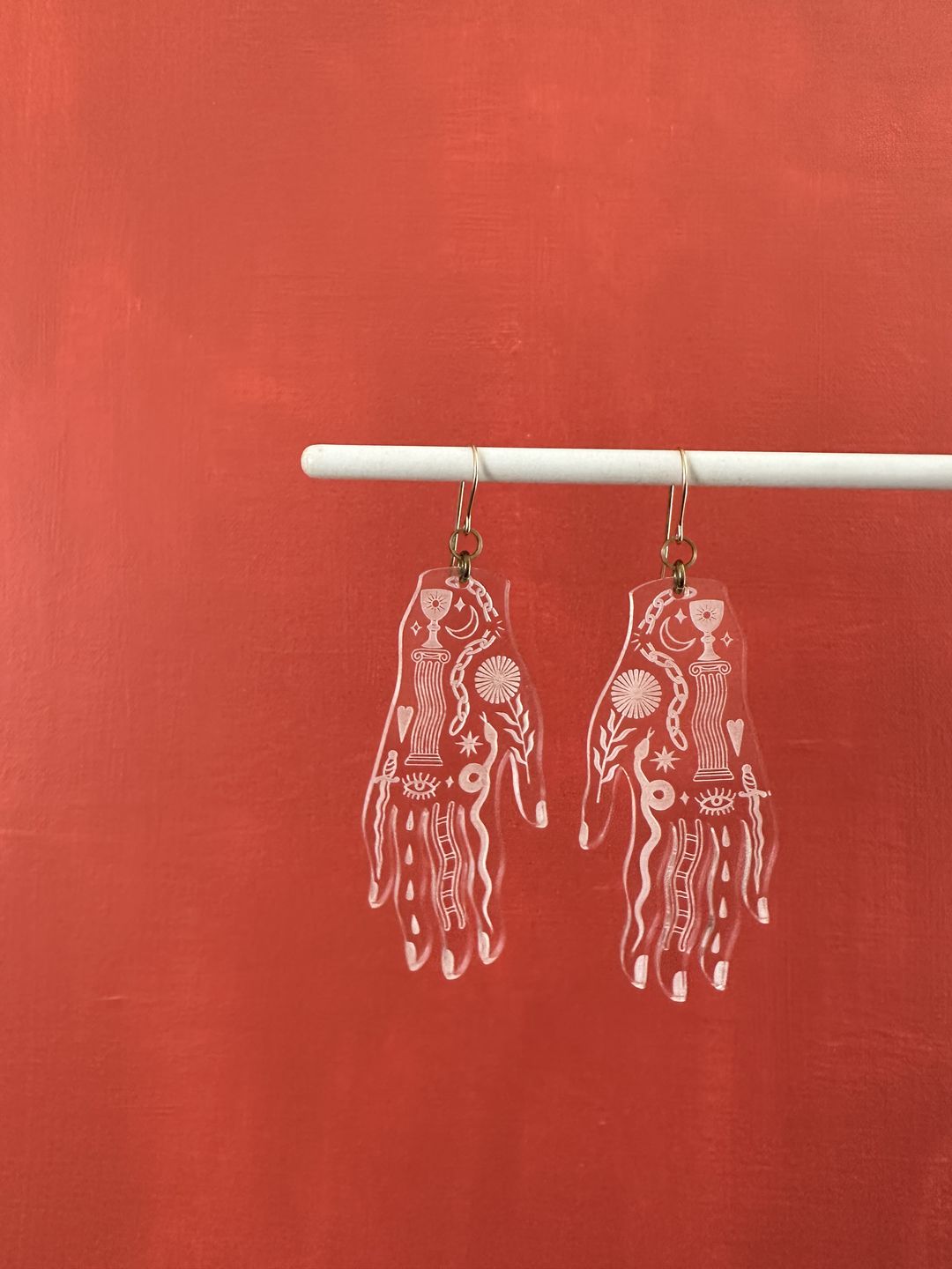 Customer photo review of Capsule Vestigium Earrings