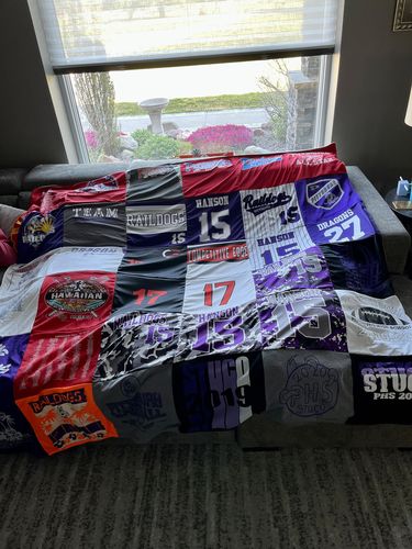 T-shirt quilt featuring bulldogs by Kerri from KS