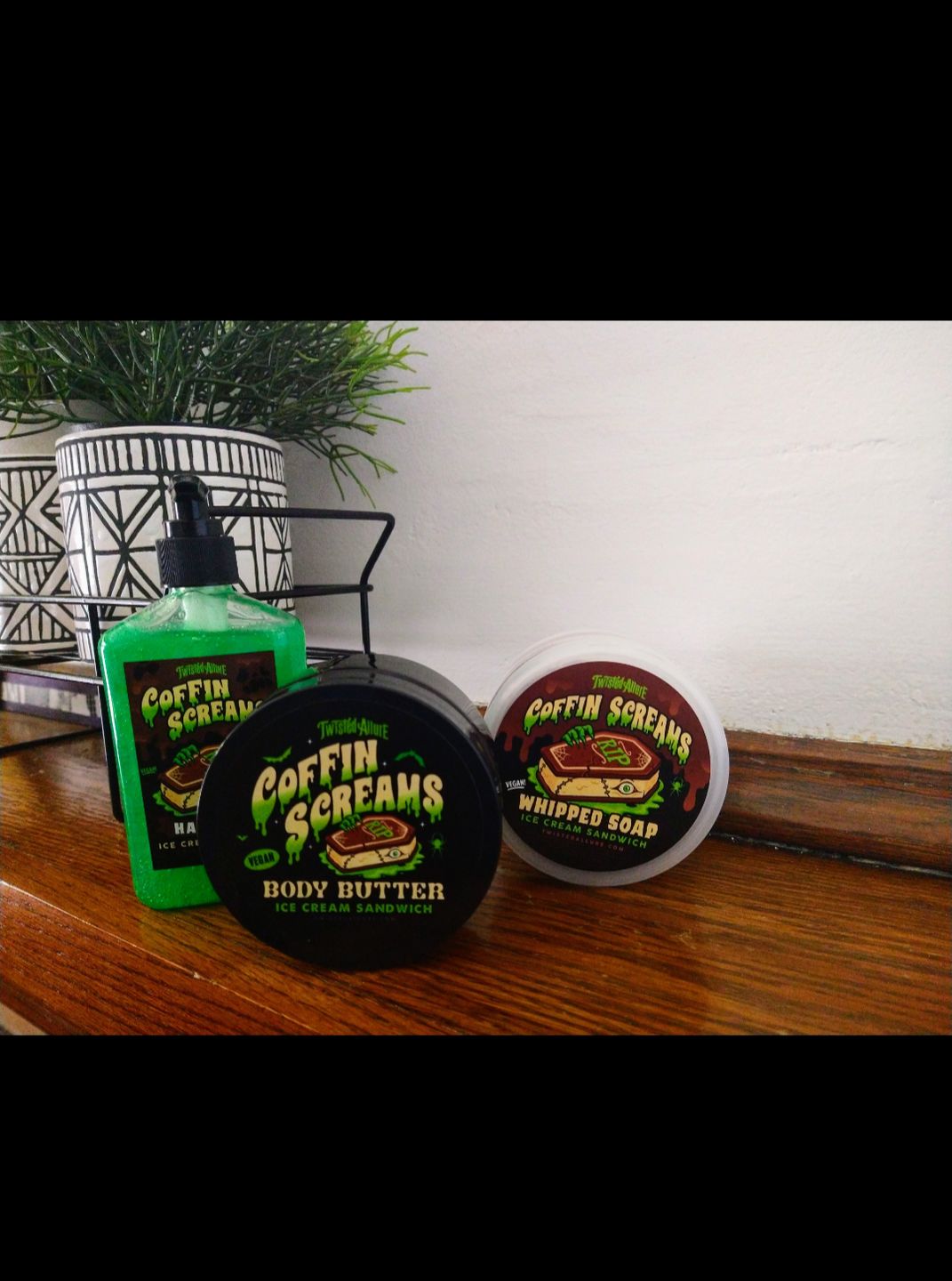 Customer photo review of Coffin Scream Body Butter (ice cream sandwich)