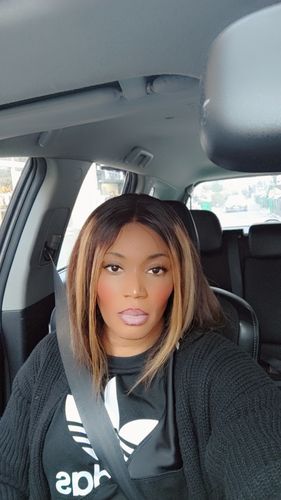 Customer photo review of Bobo Wig T-Lace Straight P4/27