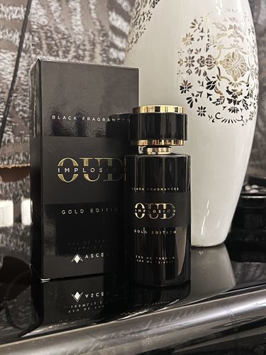 Customer photo review of Oud Implosion Gold Edition