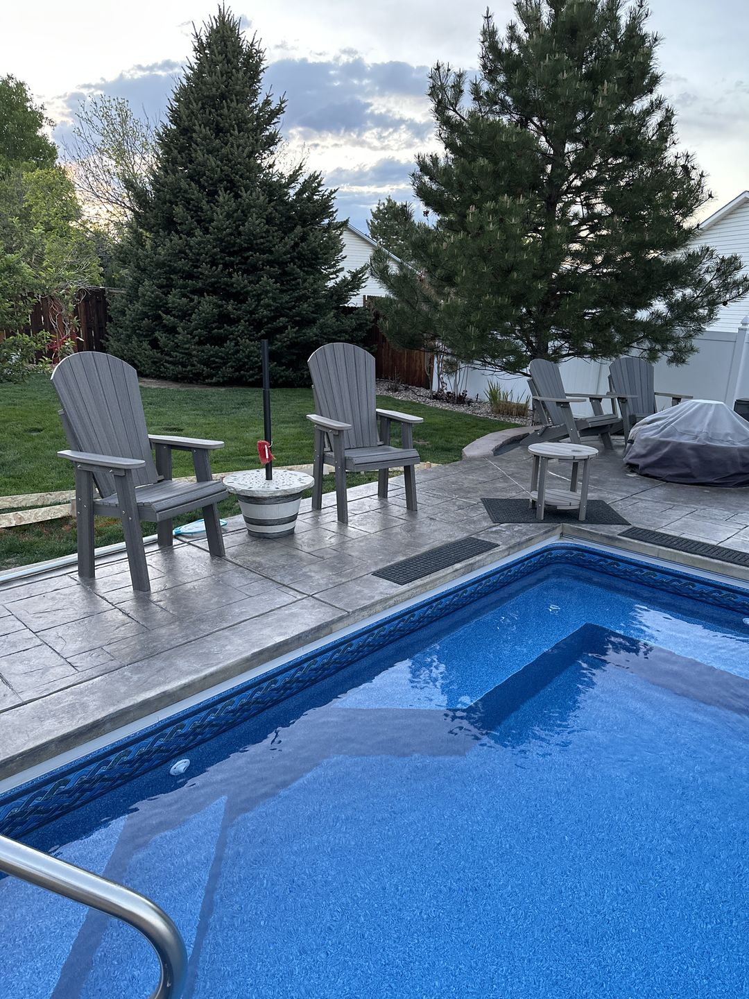 Customer photo review of DuraWeather Poly® Upright Adirondack Chair & Two Tier 18" Round End Table Set