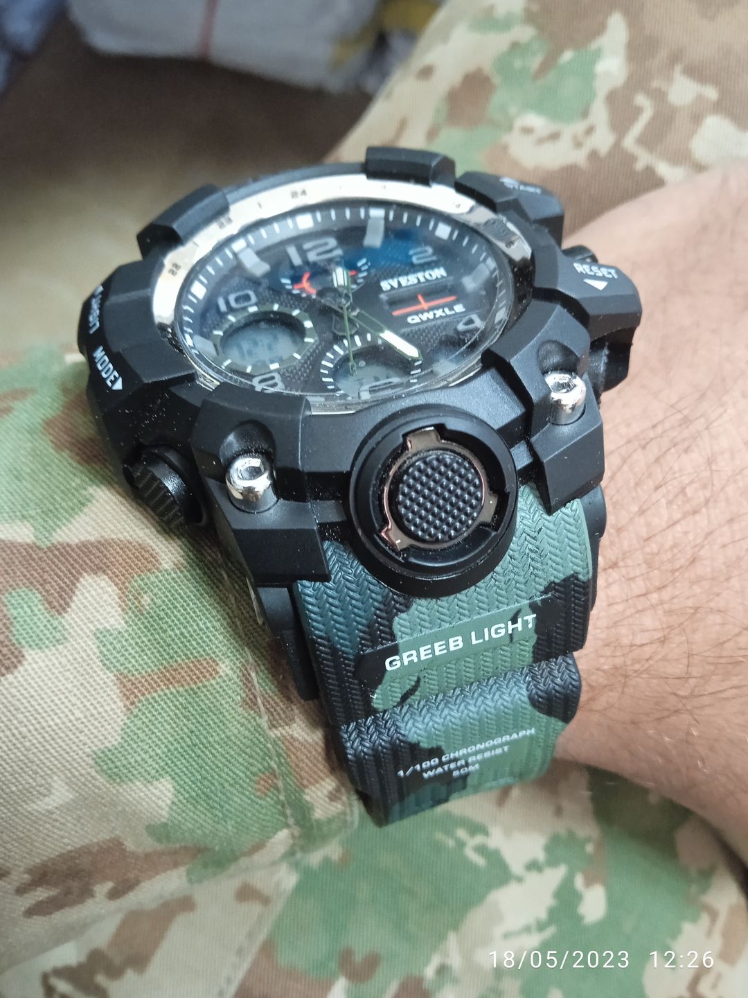 Customer photo review of Qwxle
