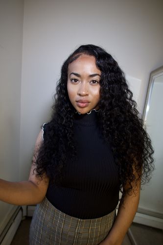 Customer photo review of 4C Edges | Luvwin 180% Density Water Wave Kinky Edges  Free Parting Undetectable Lace Front Wig | Afro Inspired