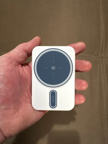 Customer photo review of MagSafe Mobile Power Pod