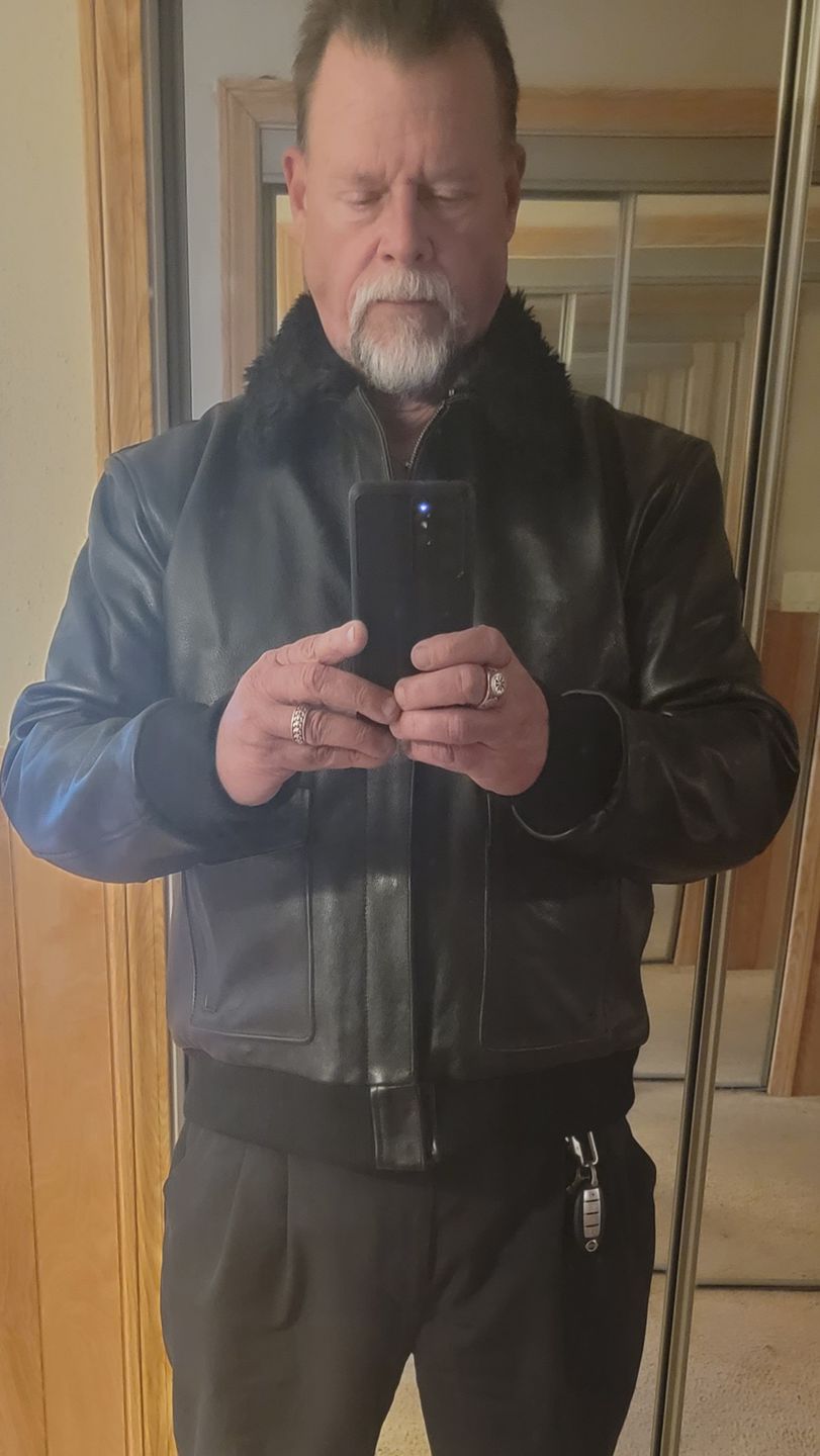 Customer photo review of A2 Bomber Aviator leather jacket