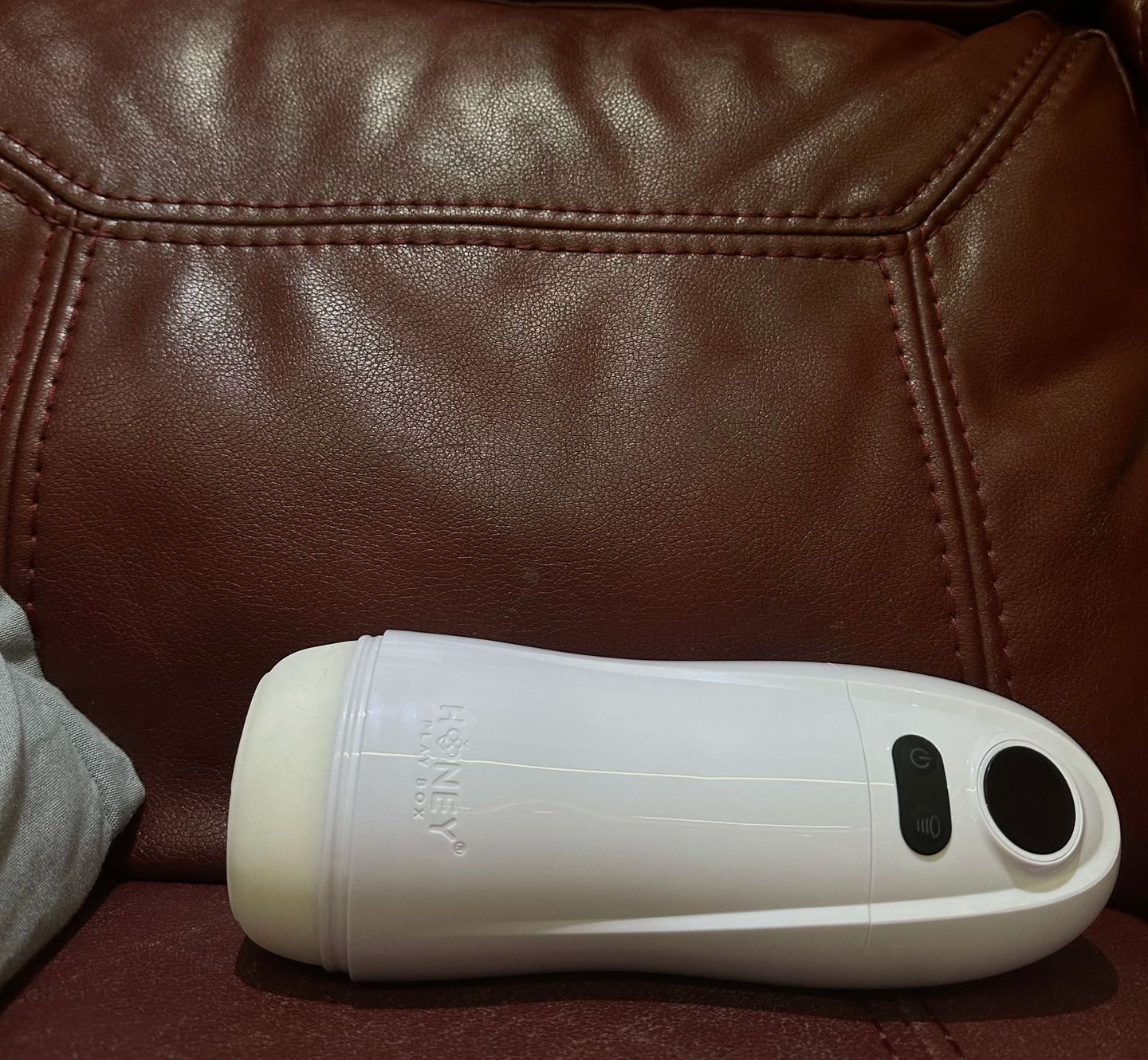 Customer photo review of KAI 2 Automatic Sucking Vibrating Male Masturbator Blowjob Sex Toy