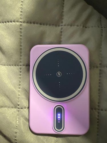 Customer photo review of MagSafe Mobile Power Pod