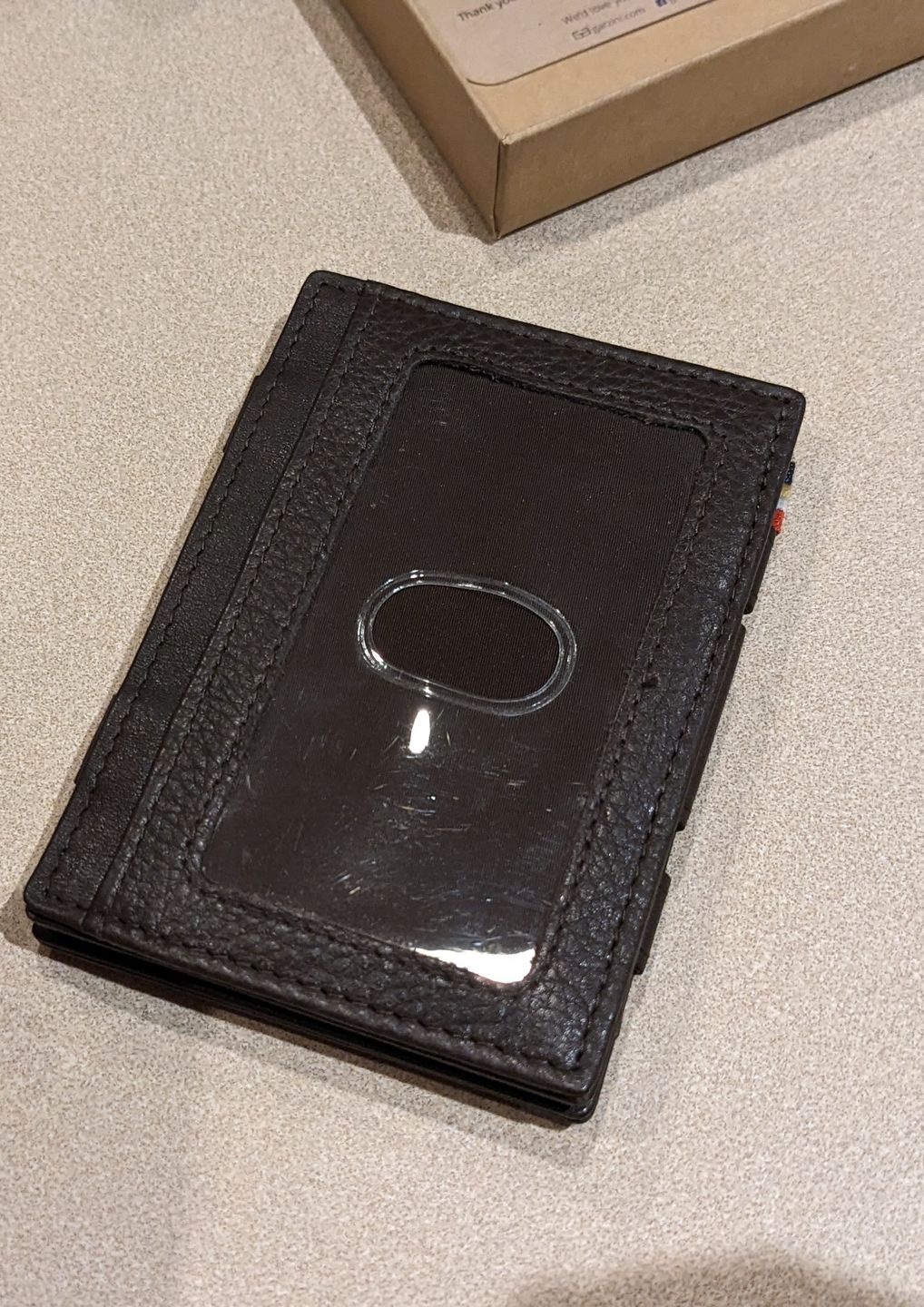 Customer photo review of Essenziale Magic Wallet ID Window