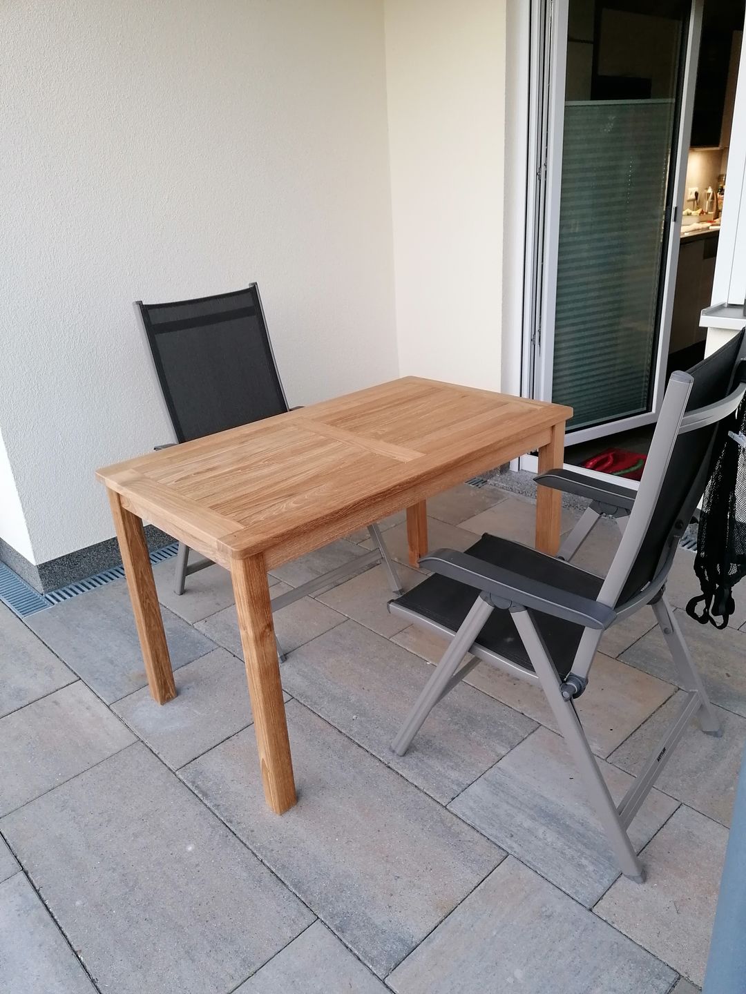 Customer photo review of Teak Bistrotisch Classic - rechteckig
