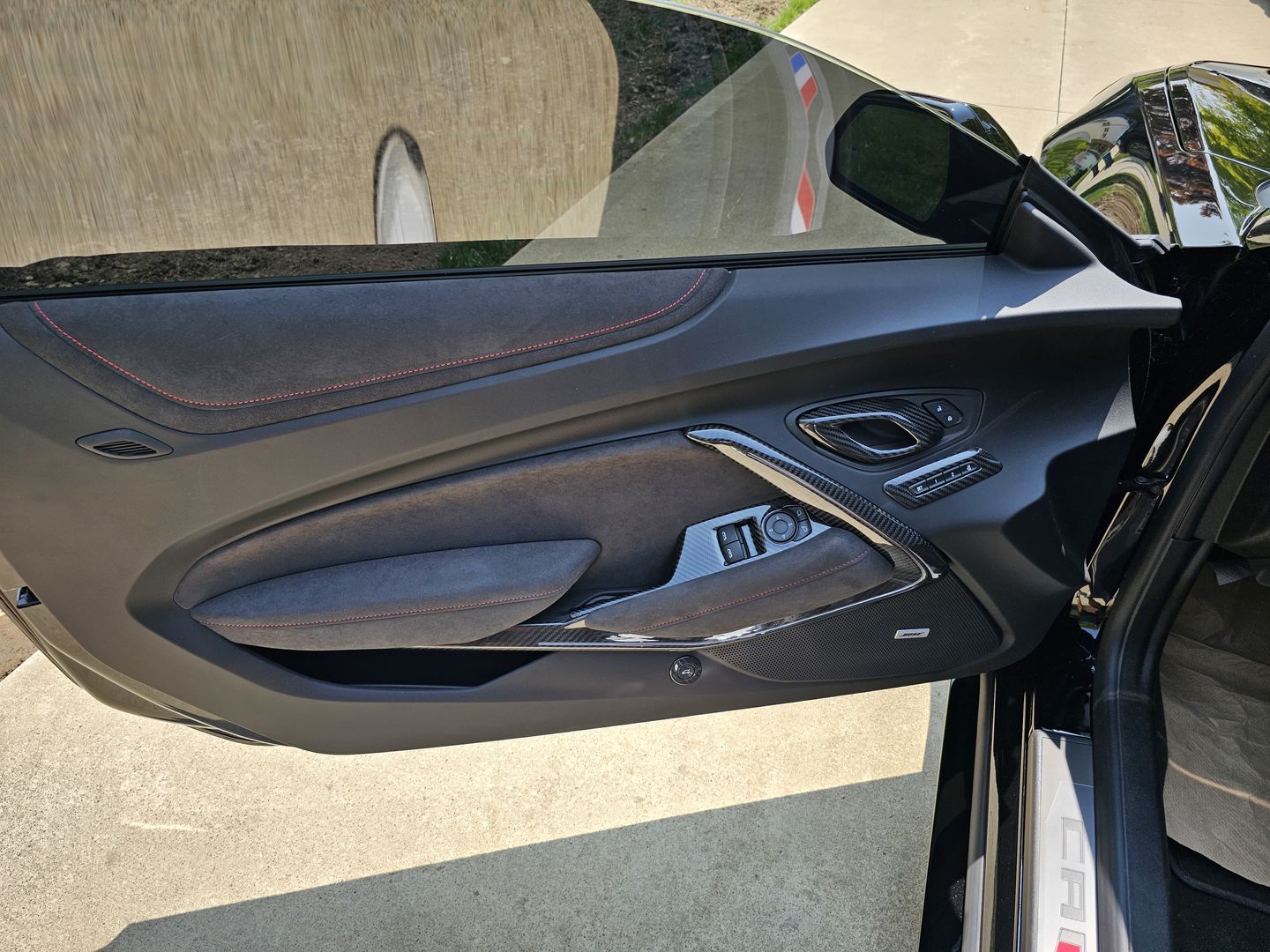 Customer photo review of Real Carbon Fiber Interior Door Panel Chrome Trim Cover For 2016-2023 Chevy Camaro