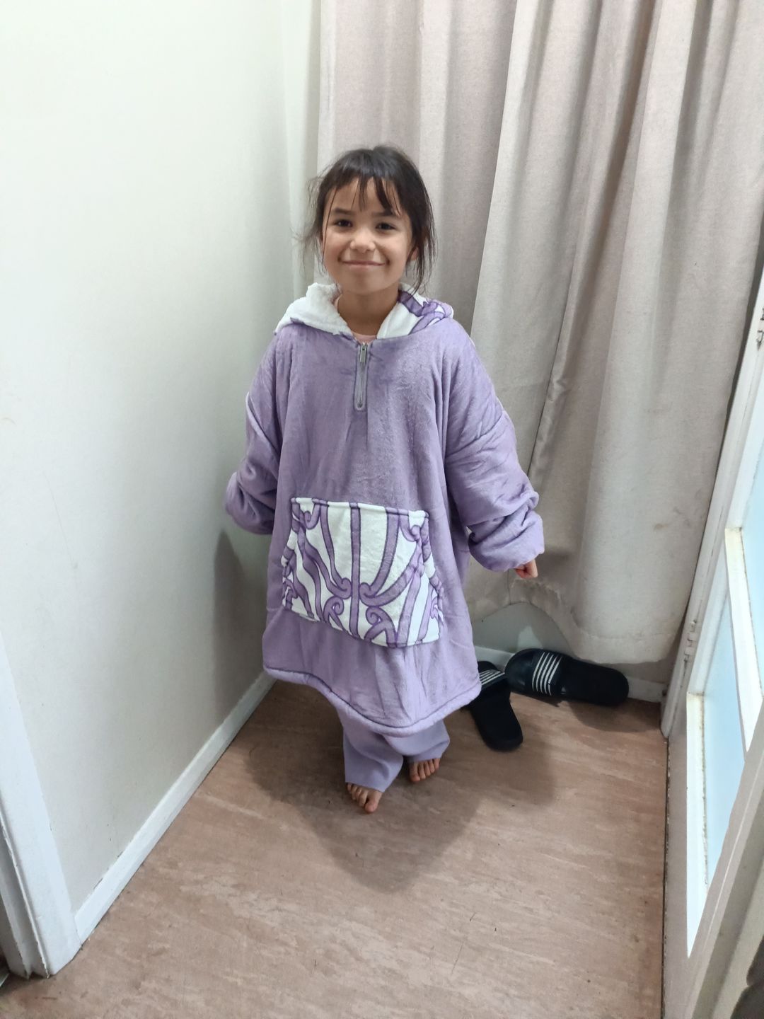 Customer photo review of KIDS BLANKET HOODIE - WAIPOROPORO