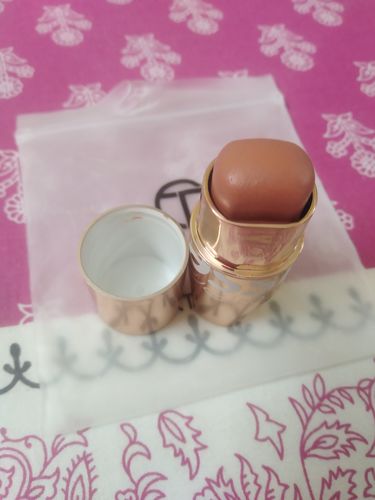Customer photo review of O.TWO.O GLOW COLOR BOUNCE MOUSSE BLUSH
