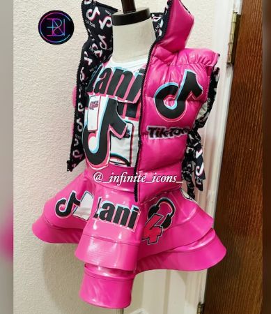 Customer photo review of Hot Pink Stretch Latex