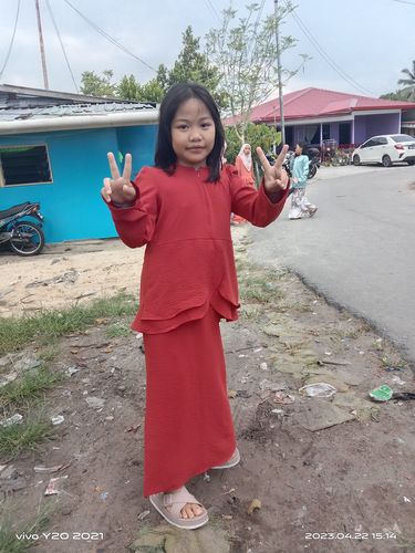 Customer photo review of Kurung Meena Kids